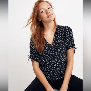 Madewell Silk Cinch Sleeve Top In Baby’s Breath